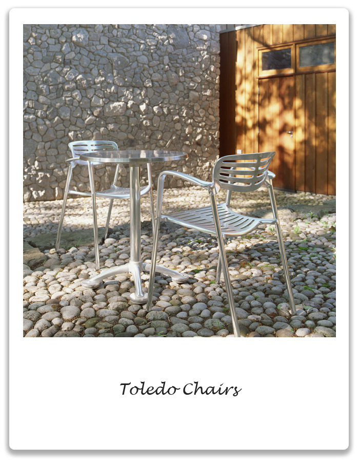 1980s-Toledo-chair-outdoor2